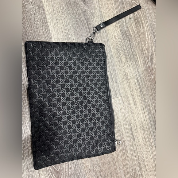 Black Woven women’s  Clutch - Picture 2 of 3